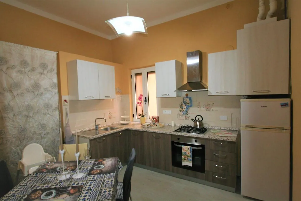 Giara Cozy Apartment Lucca Italy