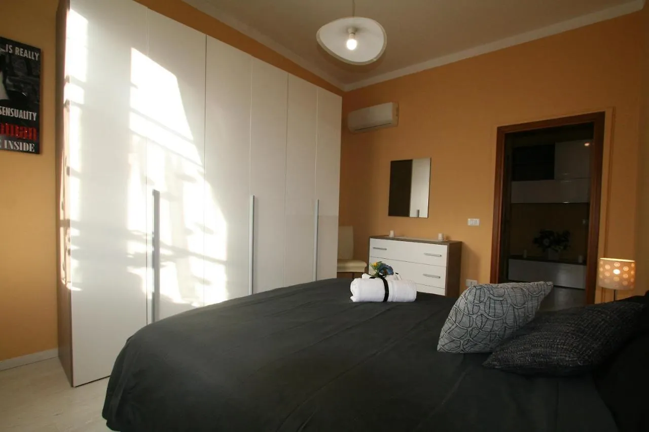 Giara Cozy Apartment Lucca Italy